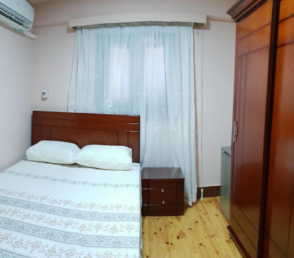 Aparthotel Caesar House Alessandria Esterno foto